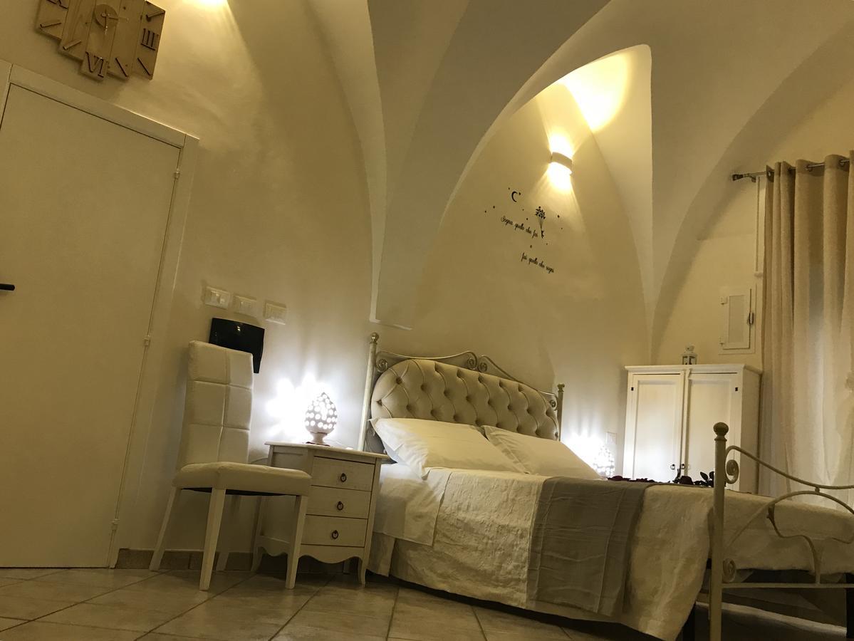 26 Suite Home Ostuni Exterior foto