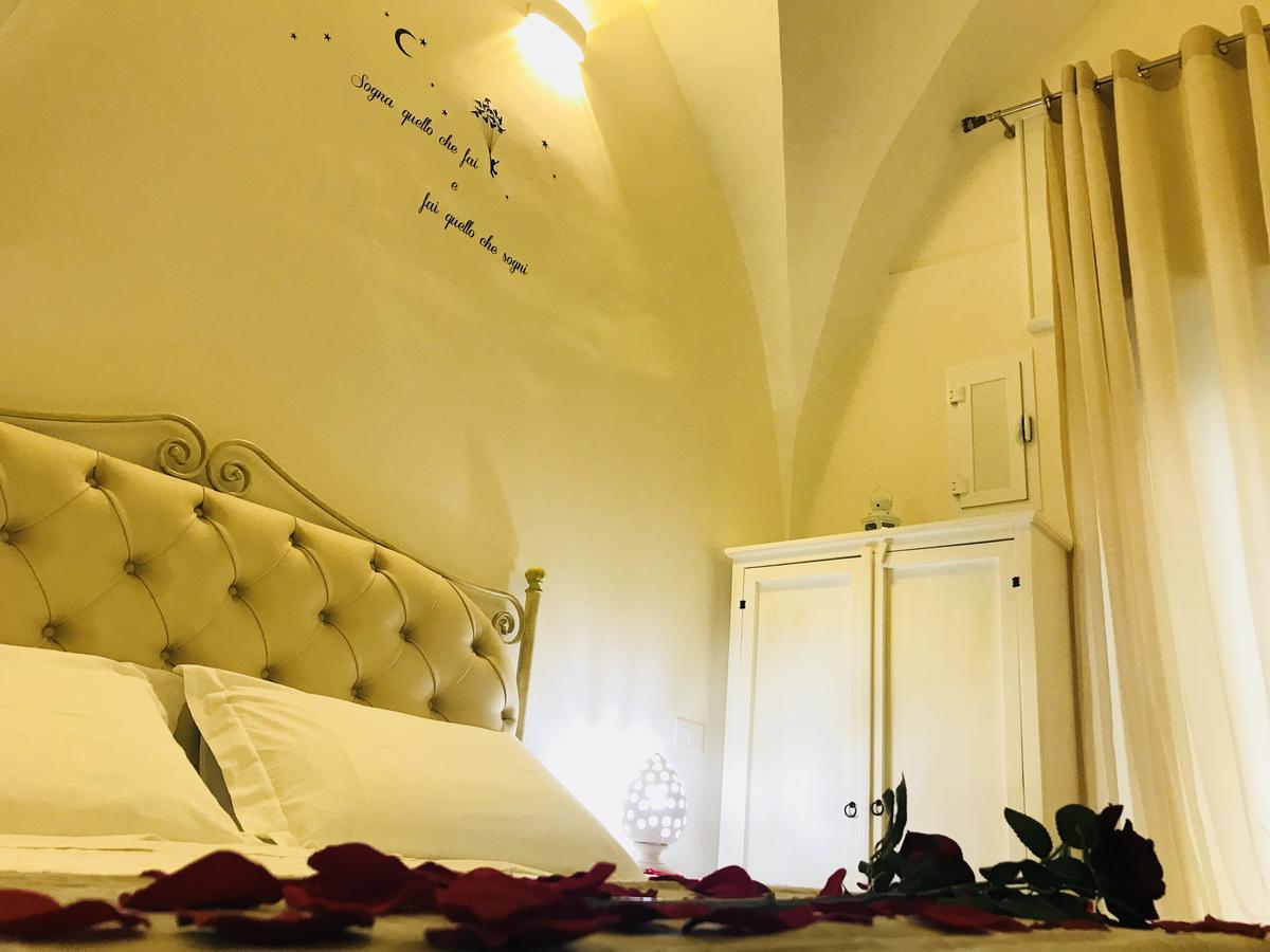 26 Suite Home Ostuni Exterior foto